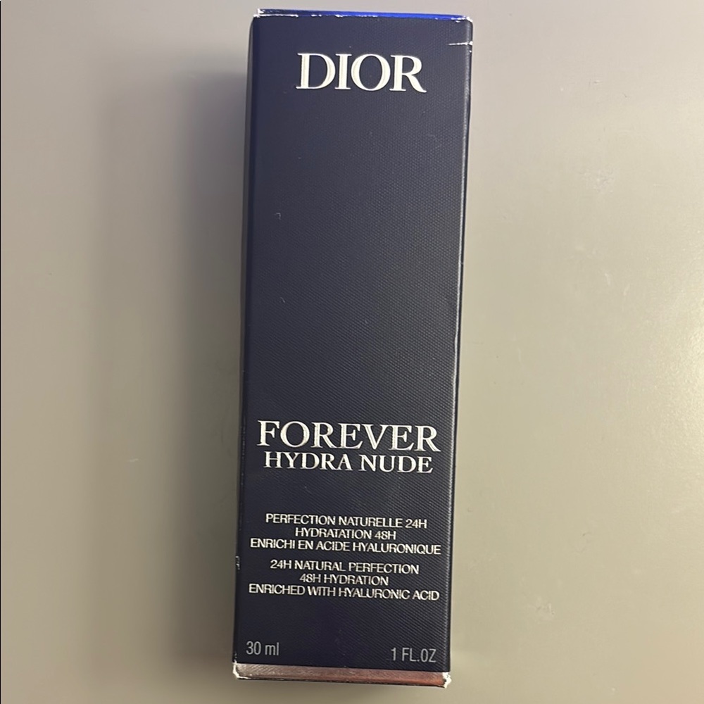 *New In Box!!* Dior Forever Hydra Nude Foundation in shade 2.5 N (Neutral)